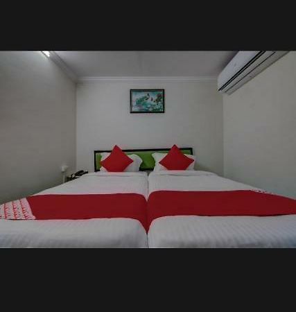 ויסאקפאטנם Anupama Hotel מראה חיצוני תמונה